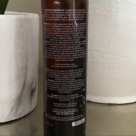 Young Living V-6 Vegetable Oil Complex - Picture 2 of 3